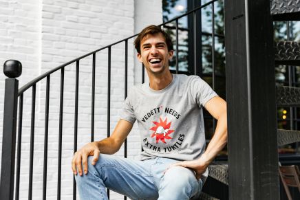 Vedett T-shirt 'Extra Turtles' - Grey